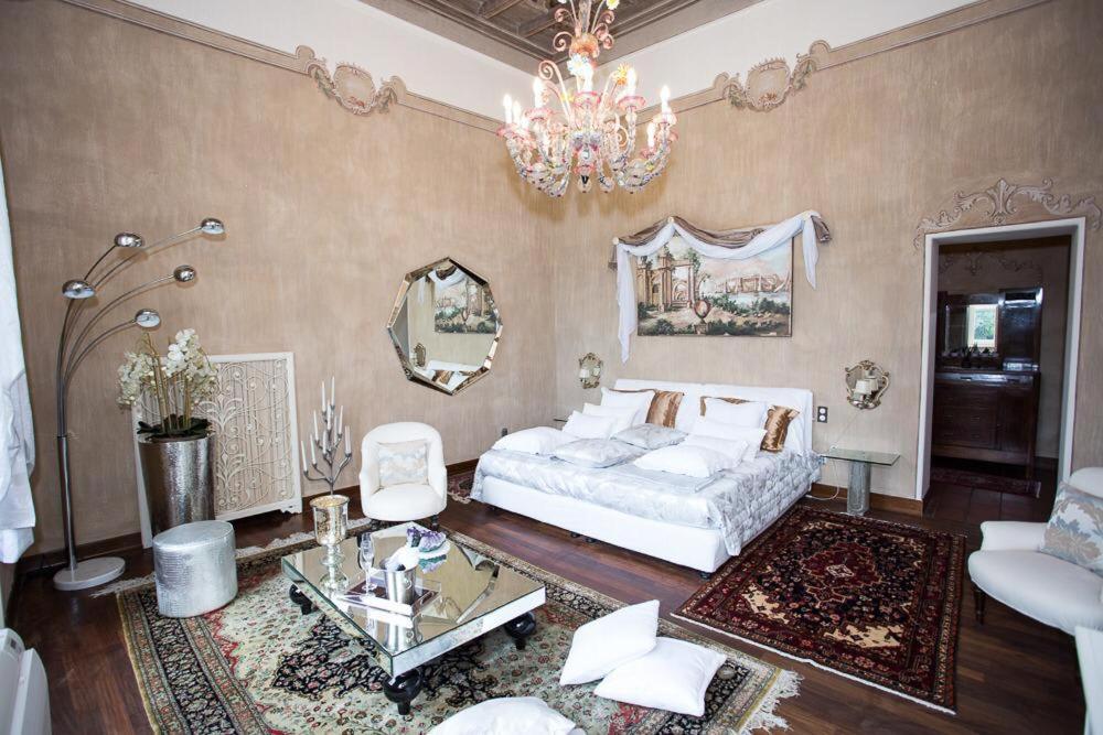 Villa Ghiringhelli Azzate Exteriér fotografie