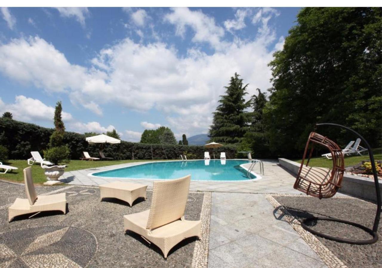 Villa Ghiringhelli Azzate Exteriér fotografie